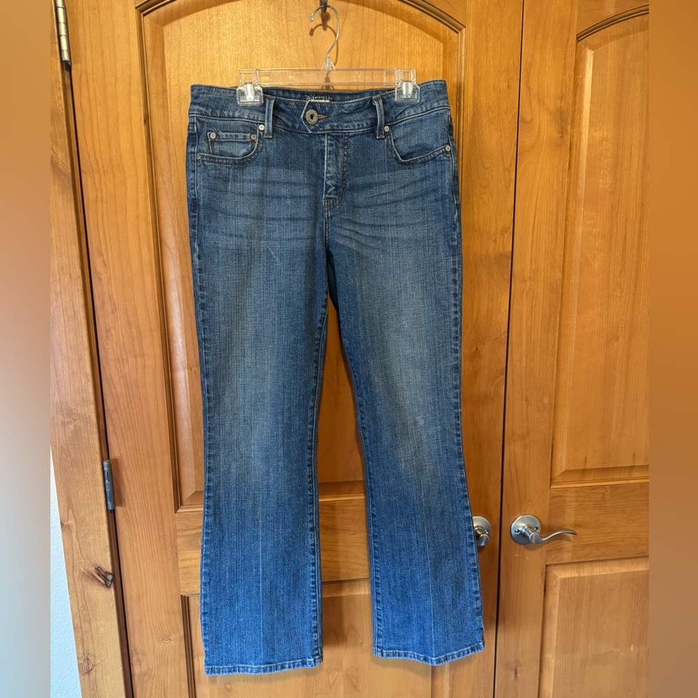 Levi's Women's Slender Boot Cut 526 Jeans